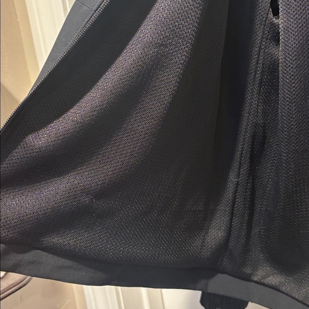 Under Armour Track Jacket - Picture 8 of 9